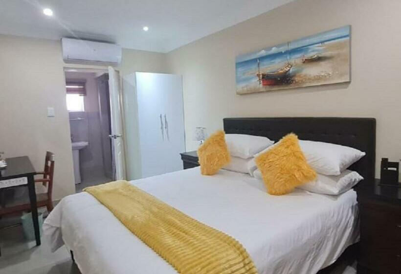 اتاق استاندارد با تخت بزرگ, Benoni N12