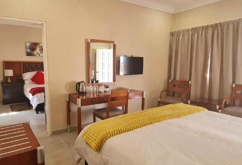 سوئیت با تخت بزرگ, Benoni N12