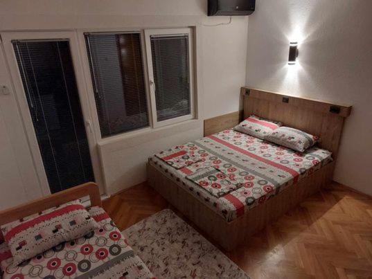 اتاق استاندارد سه نفره, Vila Visni