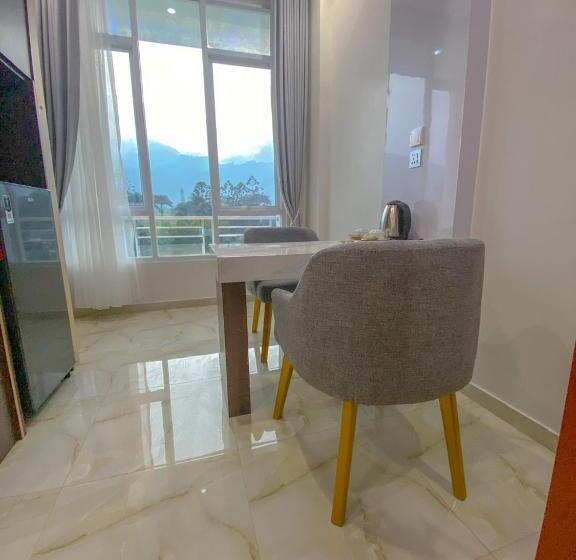 스탠다드 발코니 스튜디오, Algara Puncak