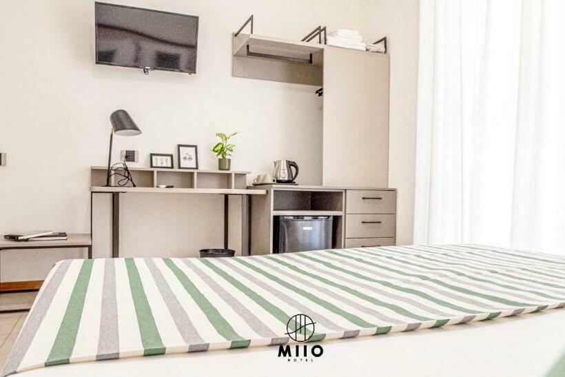 اتاق استاندارد با بالکن, Miio