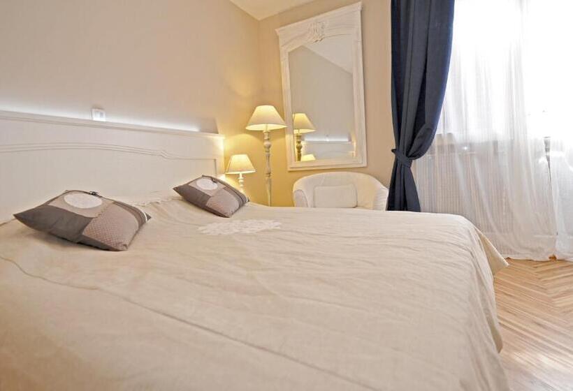 Номер Комфорт, Tinel Rooms Old City Center
