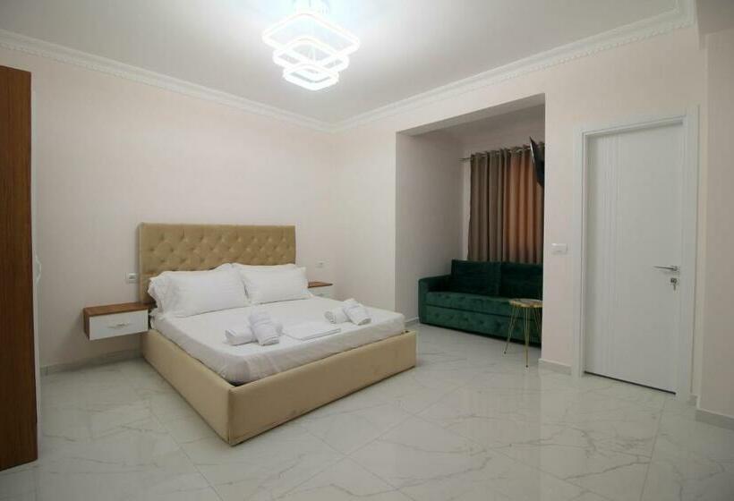 اتاق راحتی سه تخته, Golden Hill Ksamil