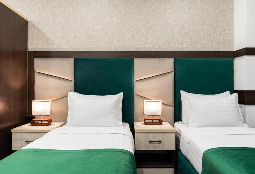 스탠다드 트리플 룸, Shahzoda Grand Hotel   Best Hotel Award Winner