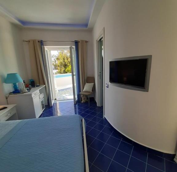 Номер Deluxe Вид на Море, Santa Margherita Suite   Chiaiolella