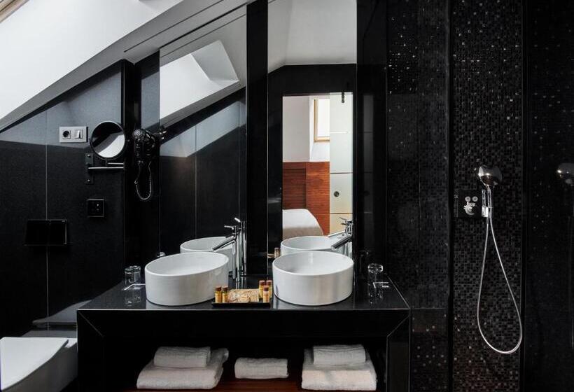 Номер Премиум, Mypalace León