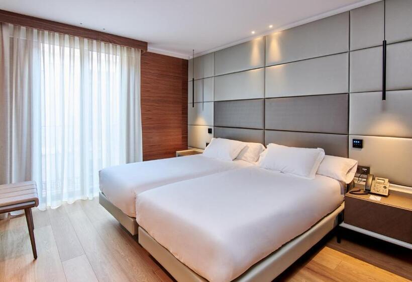 Номер Премиум, Mypalace León