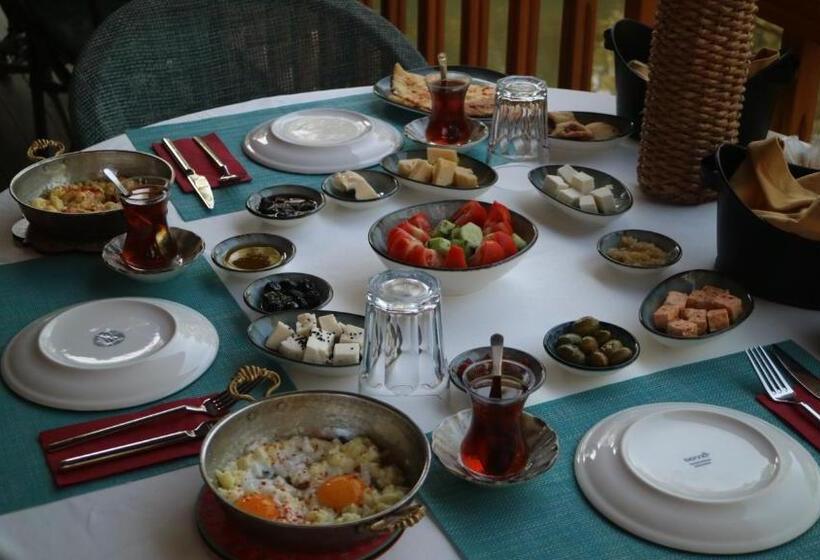 Номер Стандарт Трехместный, Orange Garden Hotel Akyaka