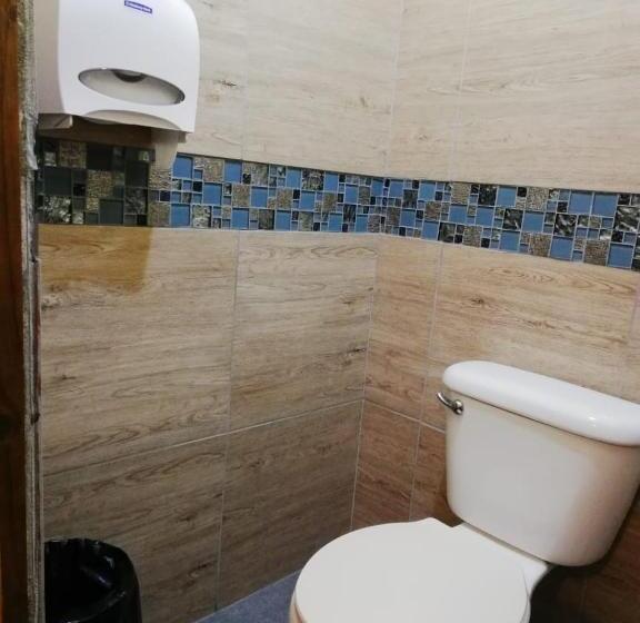 آپارتمان 1 خوابه, The Corner Airbnb