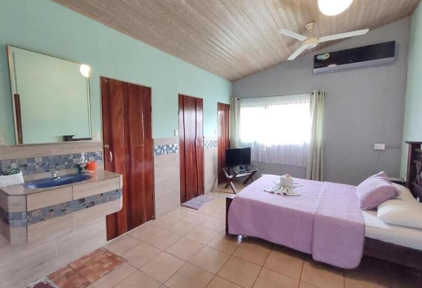 آپارتمان 1 خوابه, The Corner Airbnb