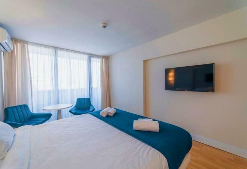 استودیوی استاندارد با چشم‌انداز دریا, Aparthotel Orbi City Batumi