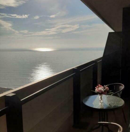 استودیوی استاندارد با چشم‌انداز دریا, Aparthotel Orbi City Batumi