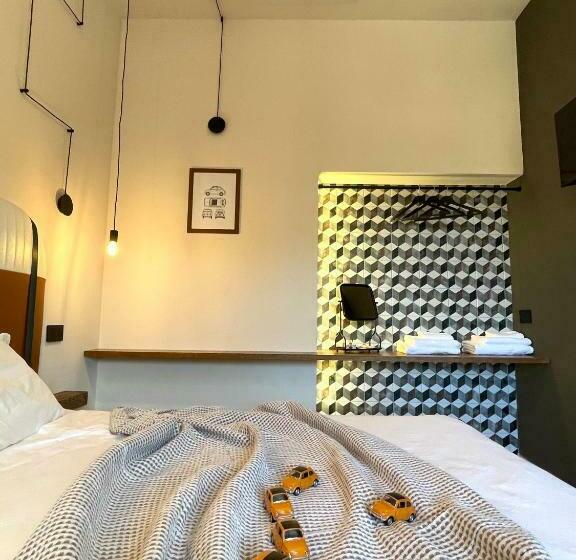 اتاق استاندارد سه نفره, Iknos Accommodation