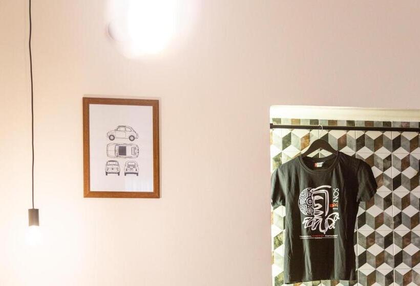 اتاق استاندارد سه نفره, Iknos Accommodation