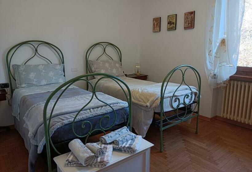 Номер Стандарт, Al Picchio Verde A.p.s