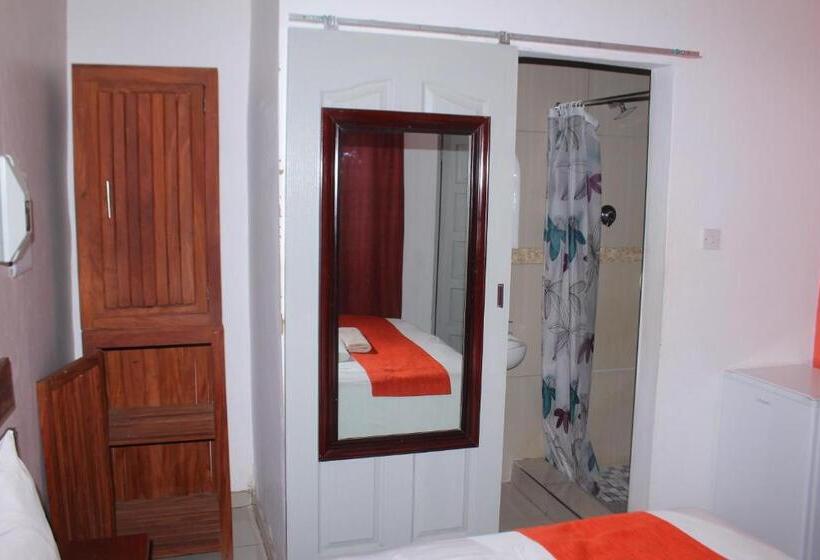اتاق استاندارد, Universe Guesthouse