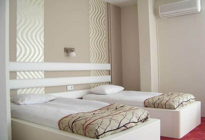 Номер Стандарт, Corum Buyuk Otel