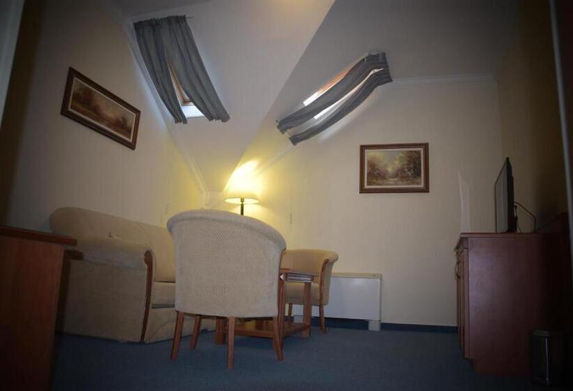 四人标准间, Geréby Kúria Hotel és Lovasudvar