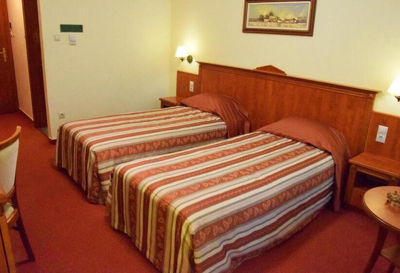 高级大房间, Geréby Kúria Hotel és Lovasudvar