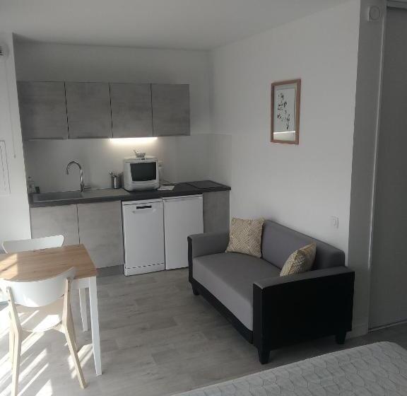 Студия Классика, Residence Carouge Appart