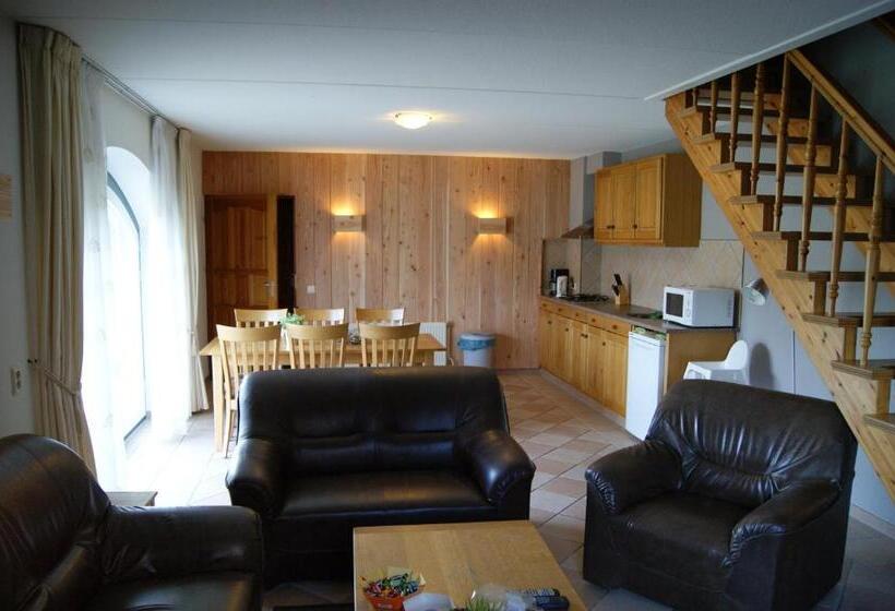 Апартаменты 3 Спальни, En B&b Erve Bruggert