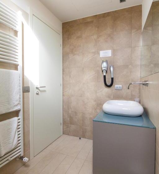 Quarto Deluxe, Michelangelo