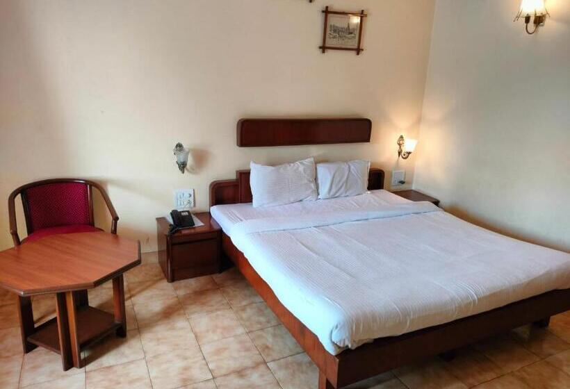 Семейный Номер, The Dhanhills   A Valley View Hotel In Panchgani