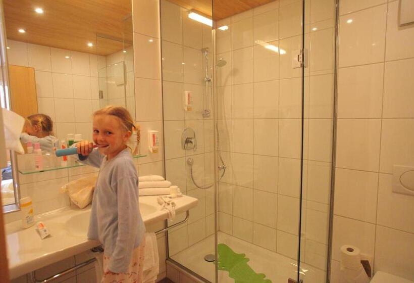 Четырехместный Номер Базовый, Sonne Bezau   Familotel Bregenzerwald