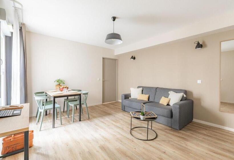 Апартаменты 1 Спальня, Appart City Classic Valence