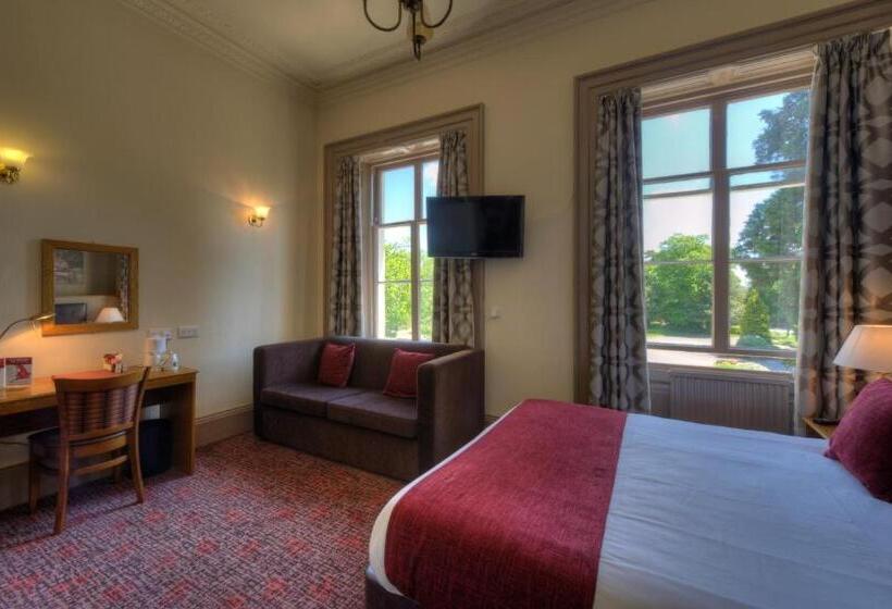 Quarto Familiar, The Elms