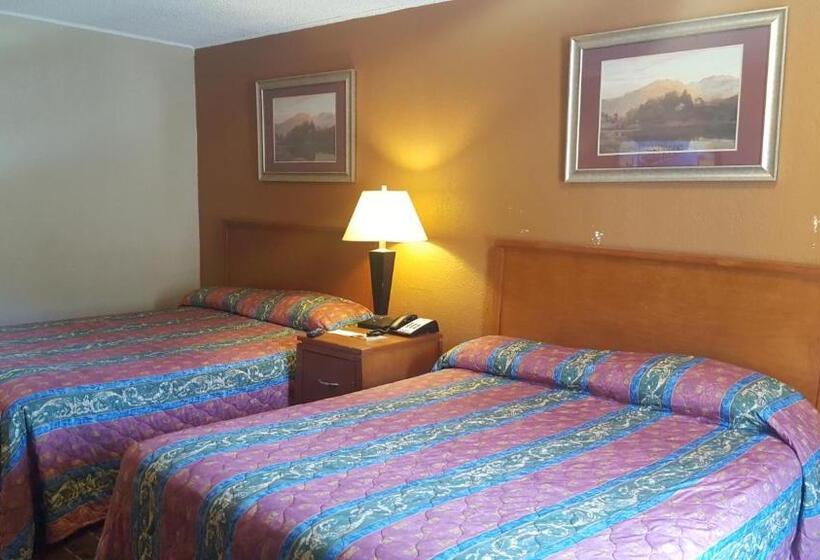 Номер Стандарт, Scottish Inn Knoxville