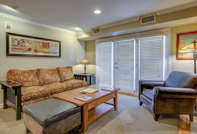 Люкс, The Residences At Biltmore   Asheville