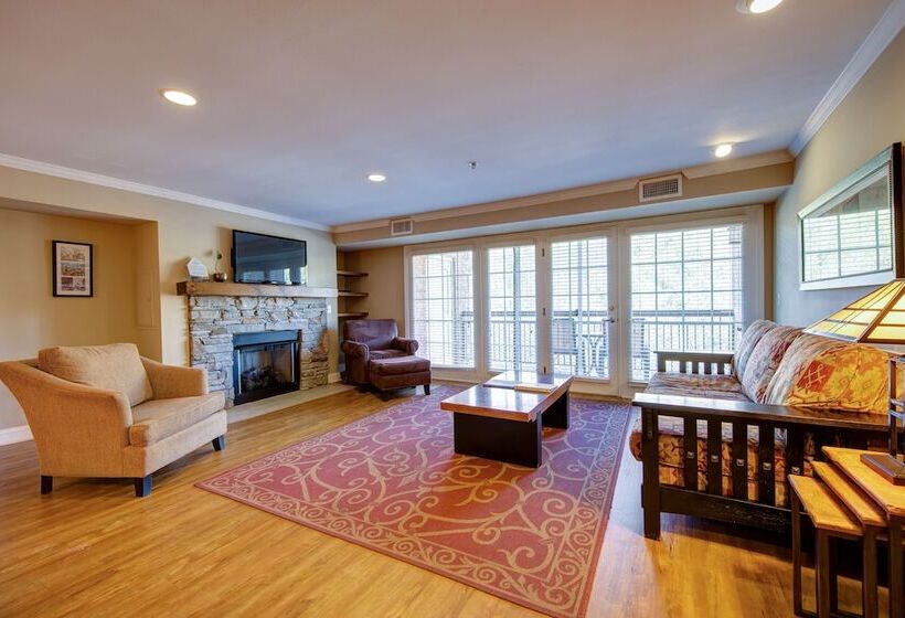 Люкс 3 Спальни, The Residences At Biltmore   Asheville