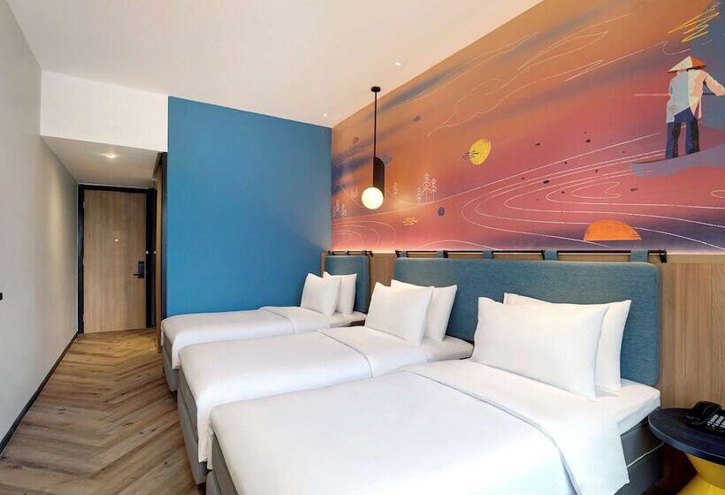 家庭间, Ibis Styles Semarang Simpang Lima