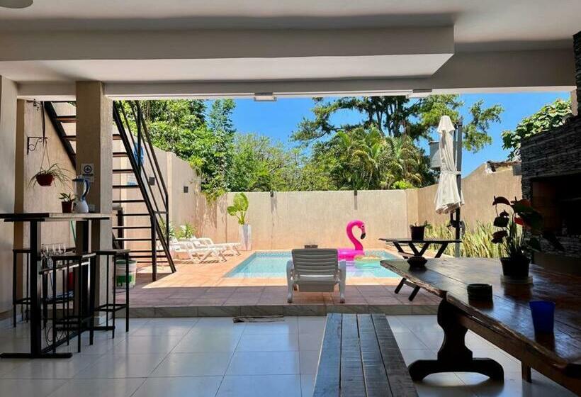 Четырехместный Номер Стандарт, Colibrí Hostel