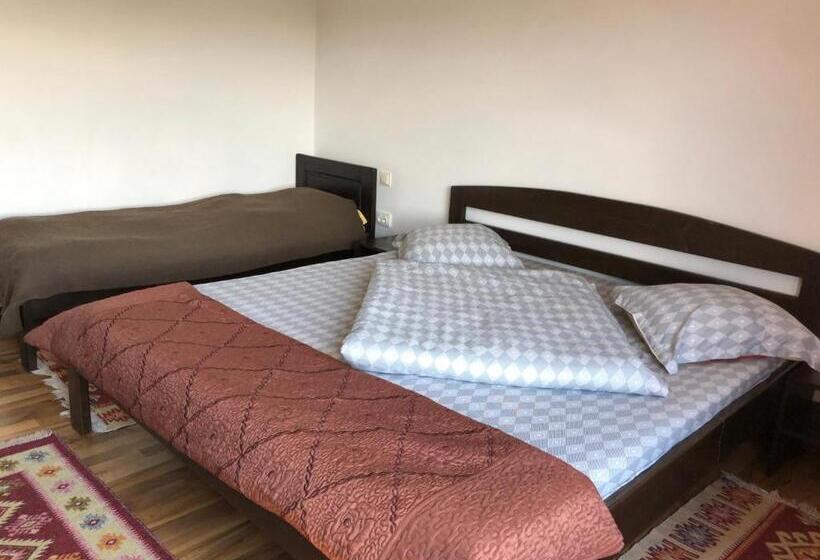 اتاق استاندارد سه تخته با بالکن, Casa Maria
