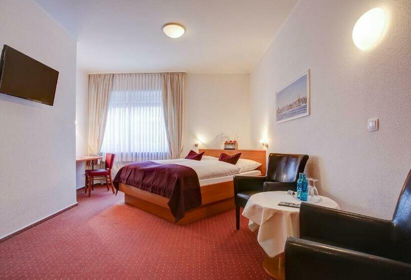 Номер Стандарт, Ina Hotel Consul