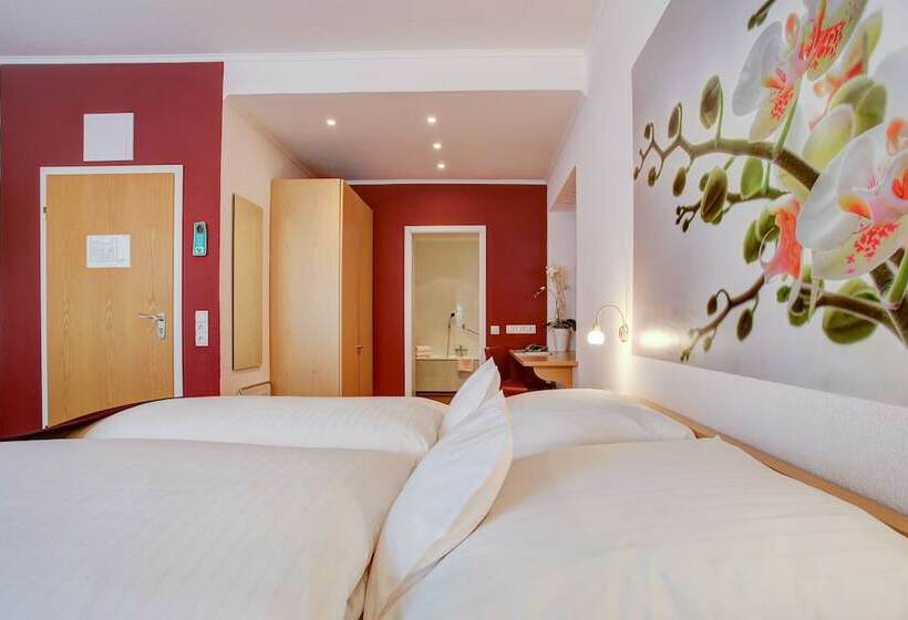 Номер Стандарт, Ina Hotel Consul