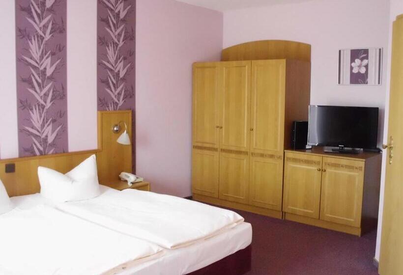 Номер Стандарт, Mucha Ohg Hotel Sembziner Hof