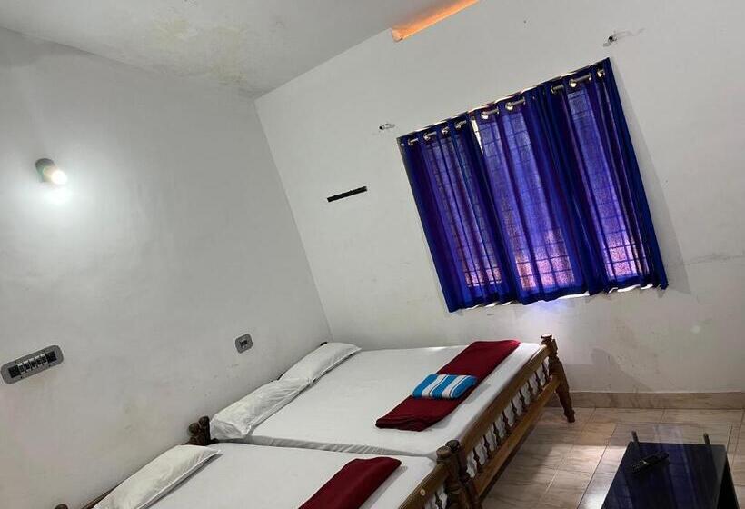 Номер Стандарт, Dakshinakasi Guest House