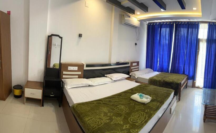 Family Suite, Dakshinakasi Guest House