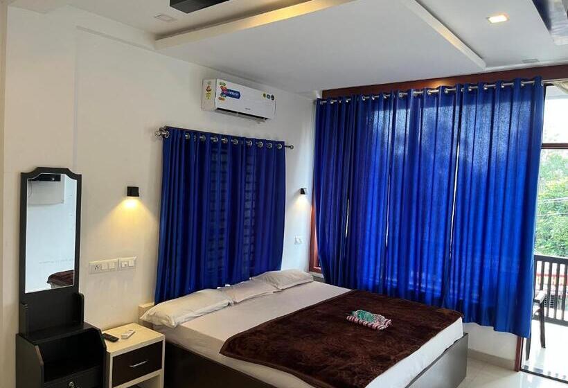 Стандартный Номер Кровать Кинг, Dakshinakasi Guest House