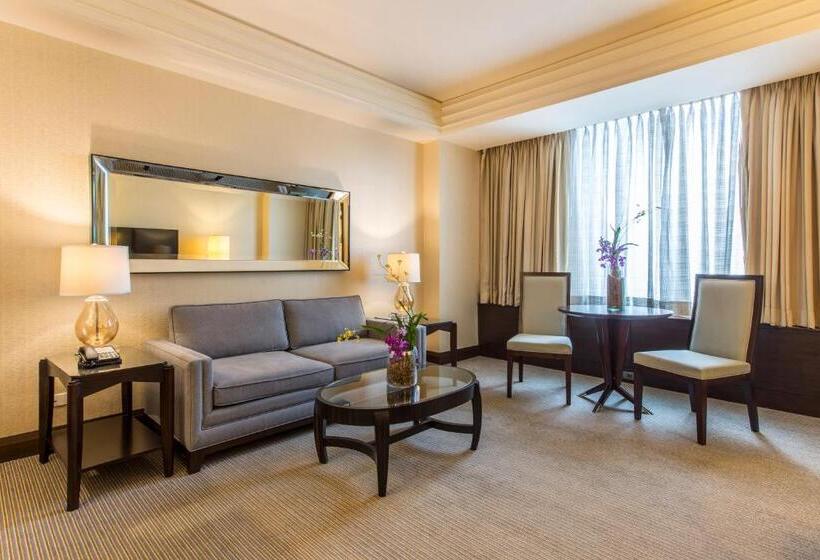 سوییت, Crimson Hotel Filinvest City, Manila