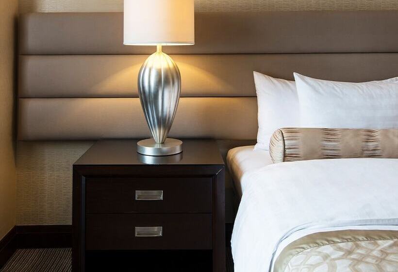 اتاق اجرایی یک تخته, Crimson Hotel Filinvest City, Manila