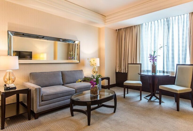 سوییت, Crimson Hotel Filinvest City, Manila