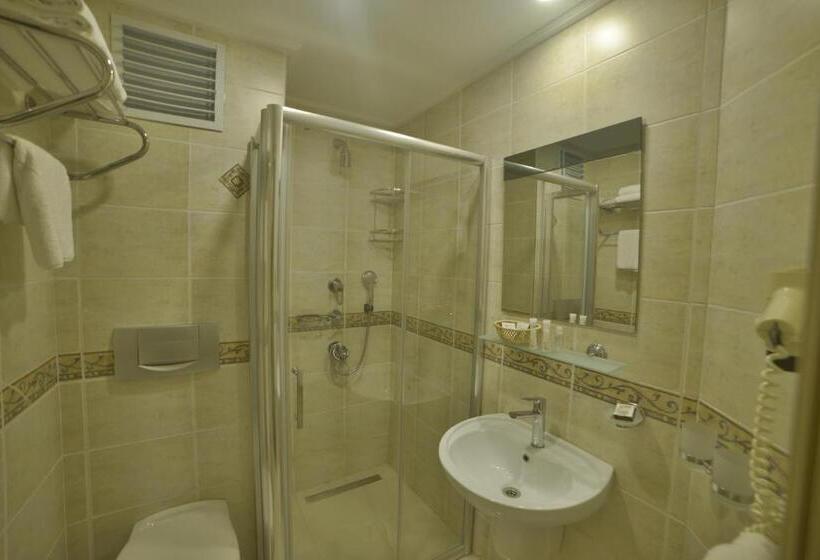 اتاق اکونومی, Sarnic Hotel & Sarnic Premier
