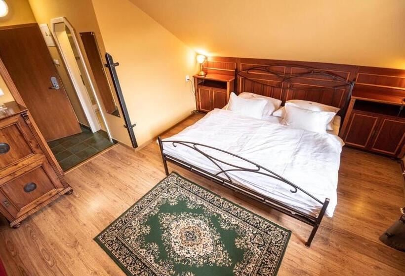 标准三人间, šumava Inn