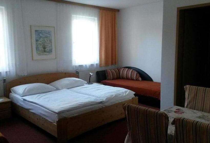 Семейный Номер, Pension Parzer Pressbaum Bei Wien
