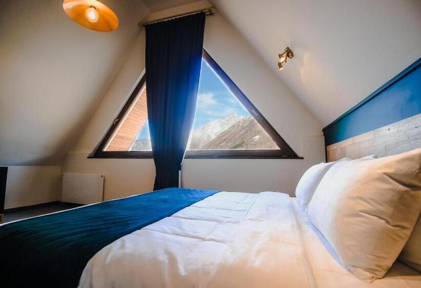 سوییت, Suatis Resort Kazbegi