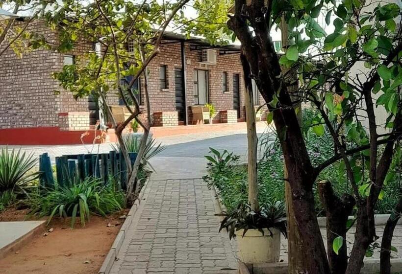اتاق خانوادگی, The Farmhouse Boutique Guesthouse And Beergarden Cc